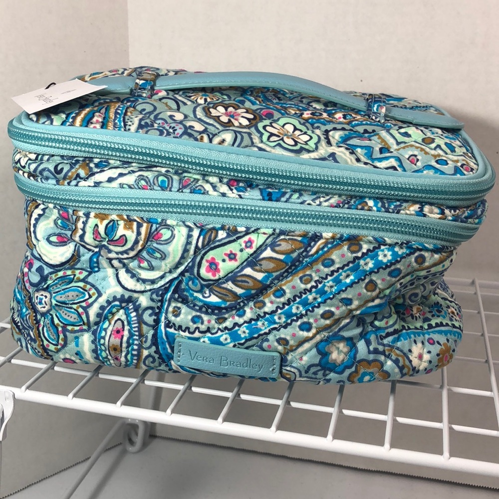 NWT Iconic BrushUp Cosmetic Case-Daisy Dot Paisley